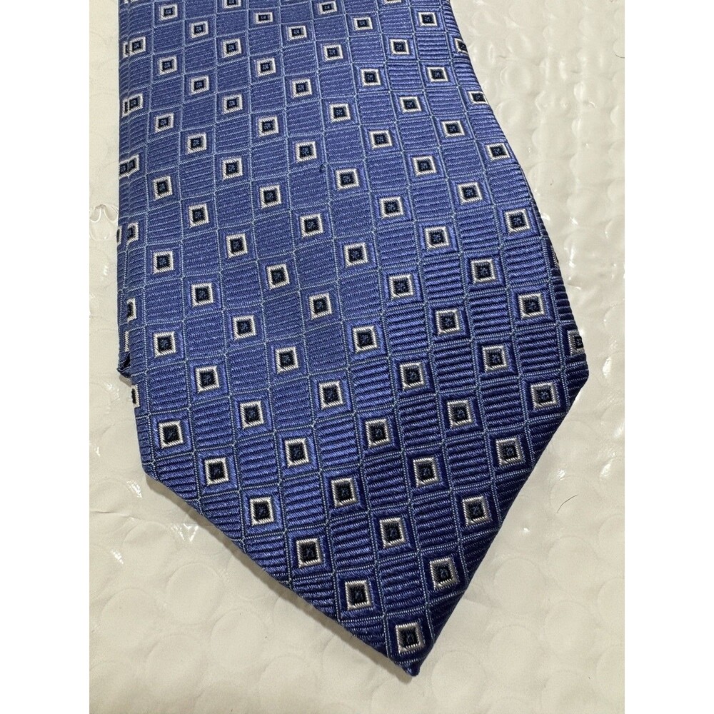 Jos. A. Bank Traveler Micro Diamond Pattern Stain Resistant Blue Neck Tie 56"